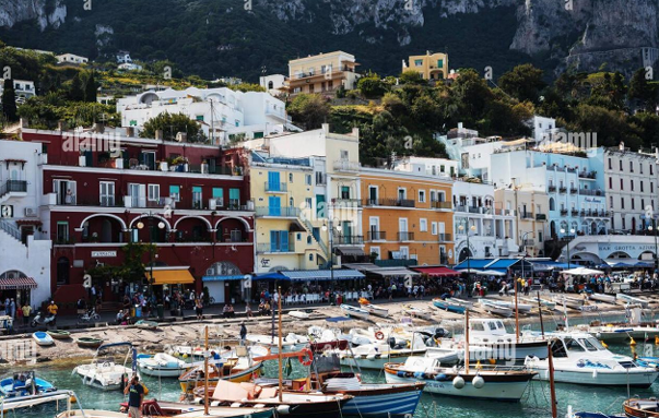 ACQUISIZIONE STRUTTURA ALBERGHIERA CENTRO DI CAPRI (2025)